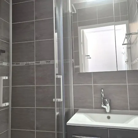 Classic Avec Balcon Et Parking Sécurisé - Capacité 2 Pers - Fr-1-867-3 *